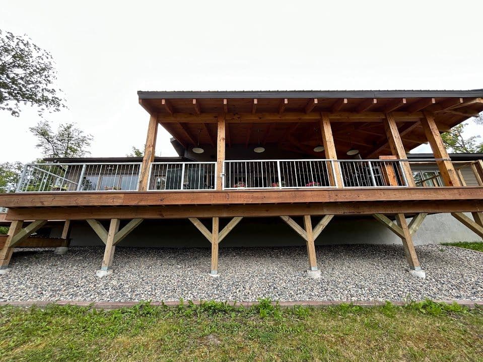 Gallery photos for Stunning Covered Deck Transformation in Grand Rapids: Image #10