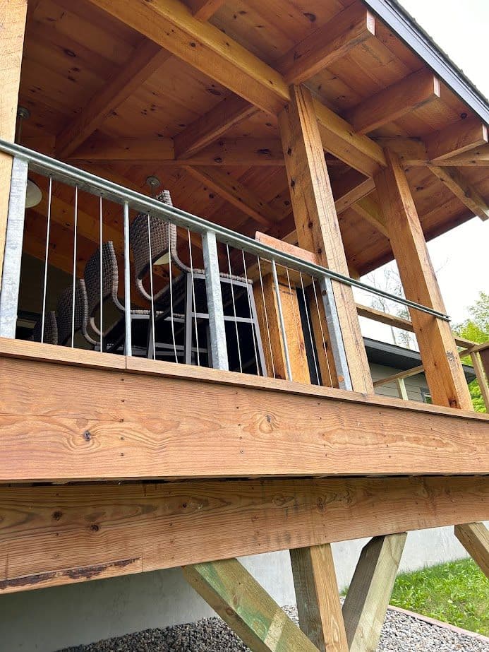 Gallery photos for Stunning Covered Deck Transformation in Grand Rapids: Image #14