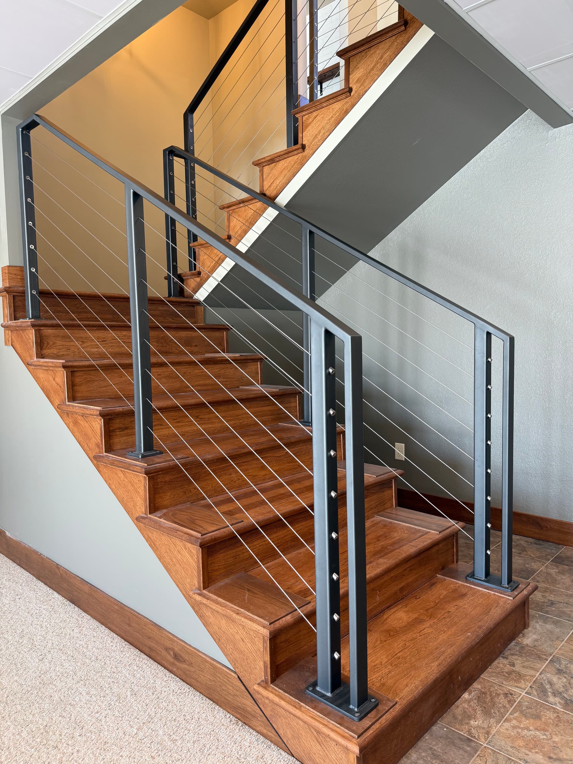 Gallery photos for Modern Staircase Installation on Midge Lake: Image #4